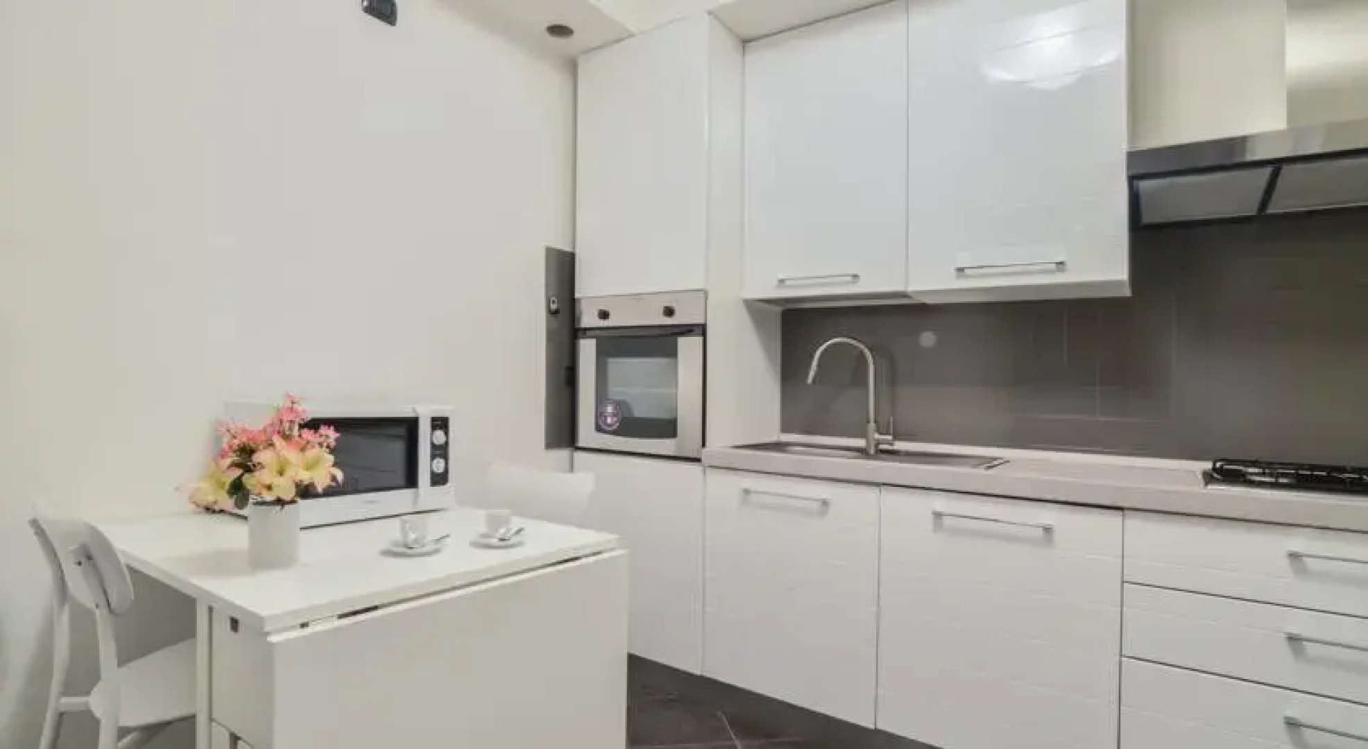 Traiano Halldis Apartment