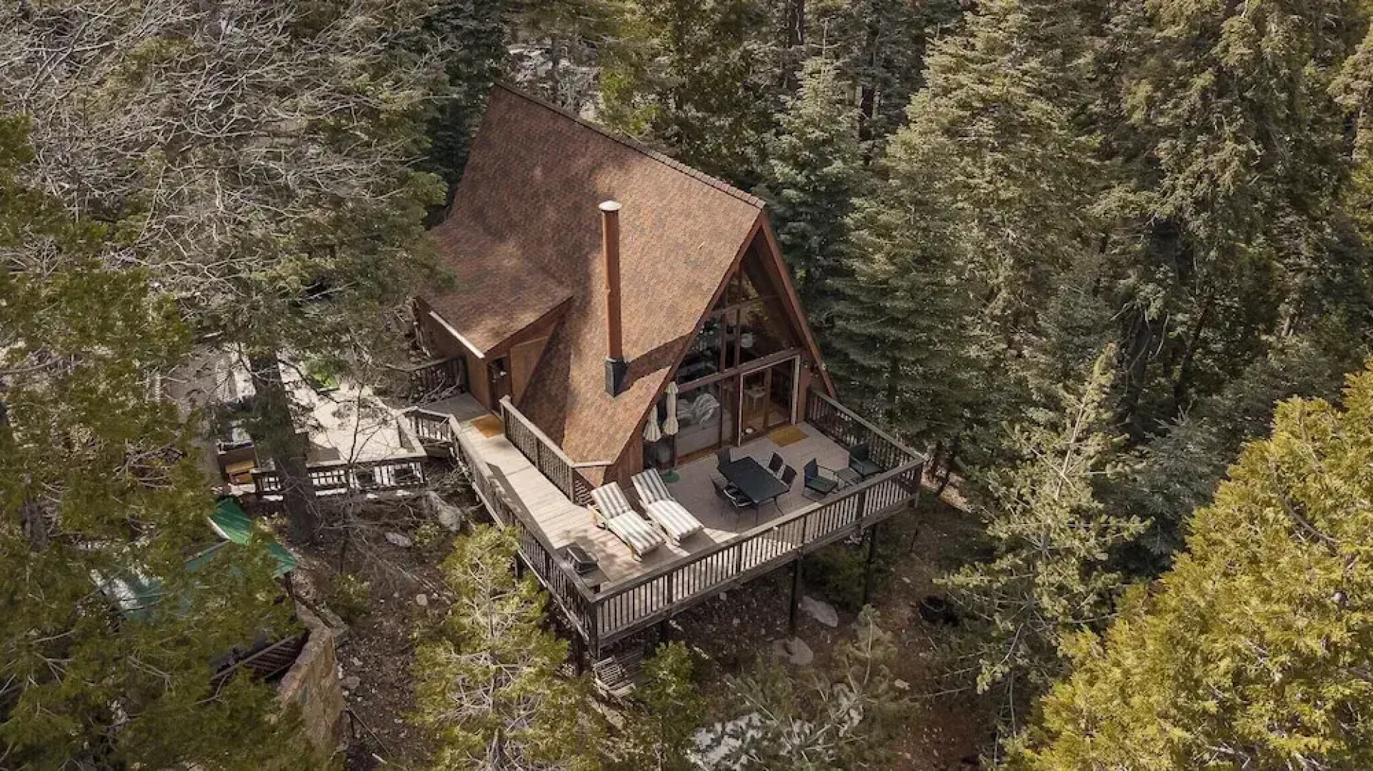 The Tranquil Pines A-frame Cabin Spectacular Views!