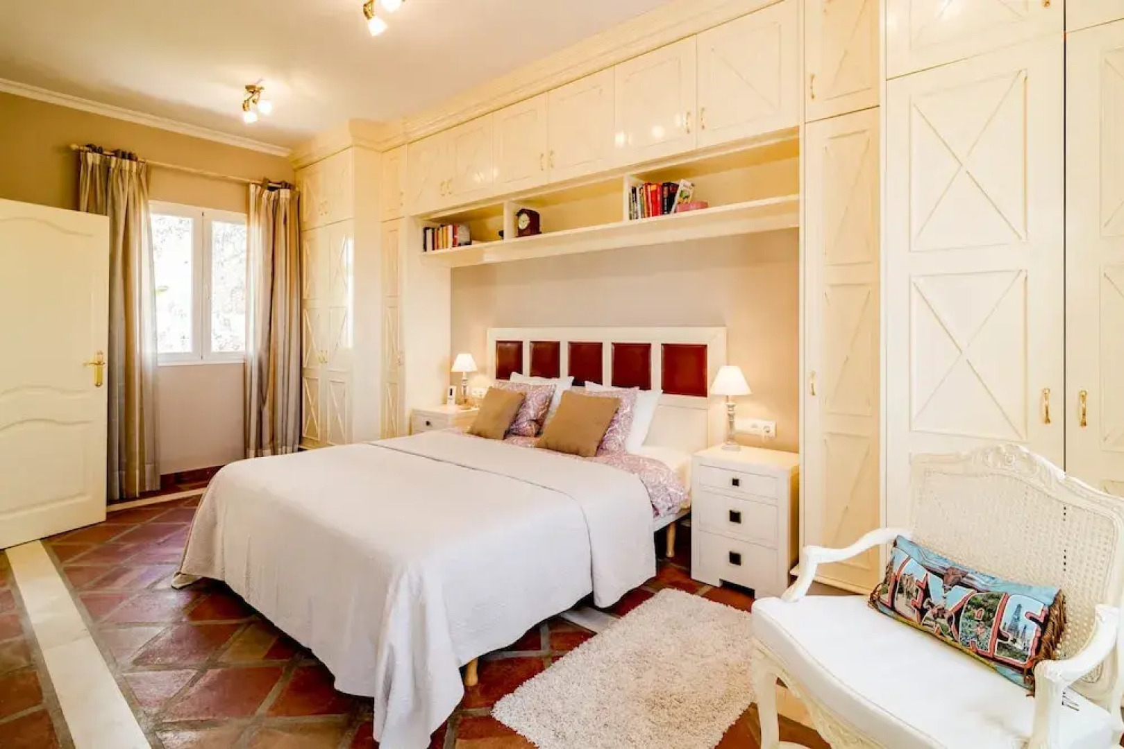 SBCC 2 bedroom villa with breathtaking views Roomservice