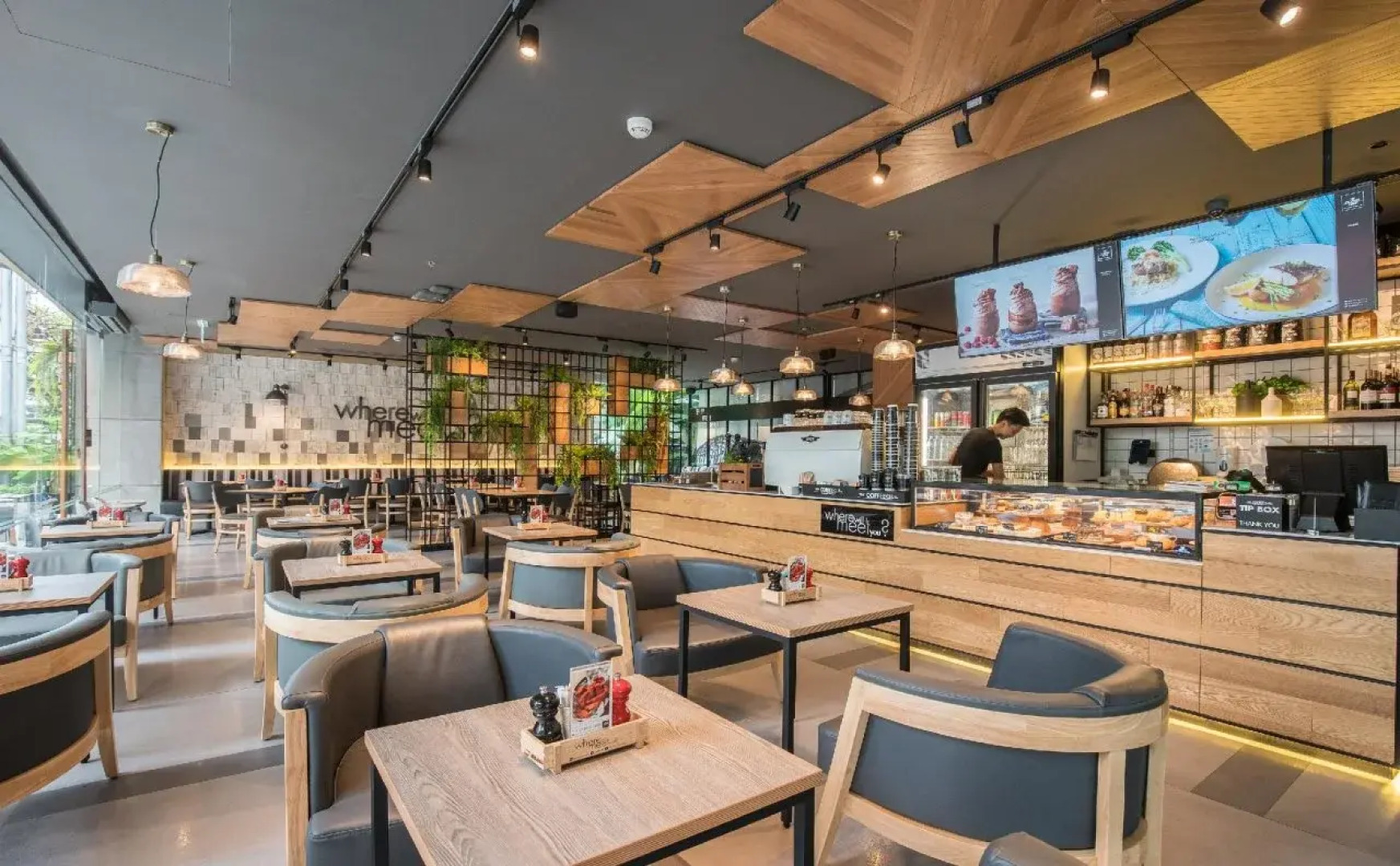 Holiday Inn Express Bangkok Sathorn by IHG