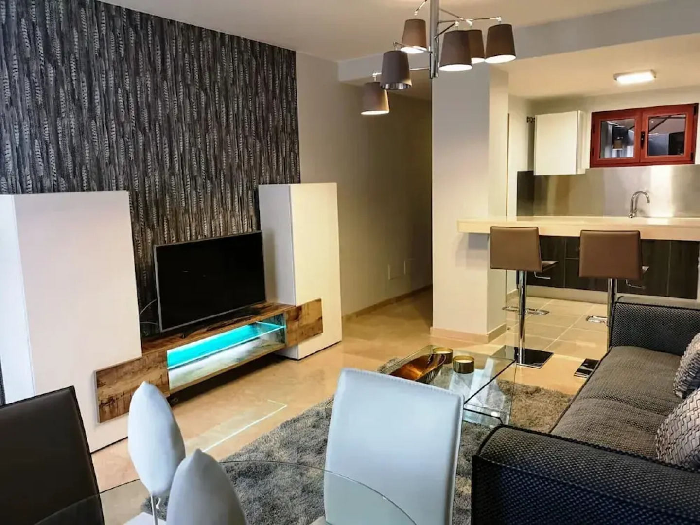 Luxury Apartment. Gym and Solarium