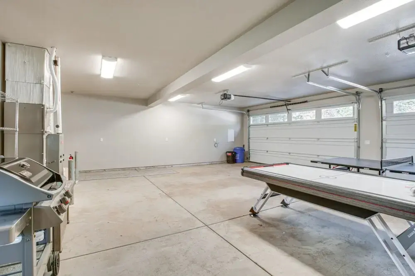 Game Room + Pool Access: Spacious Cabin in Arnold