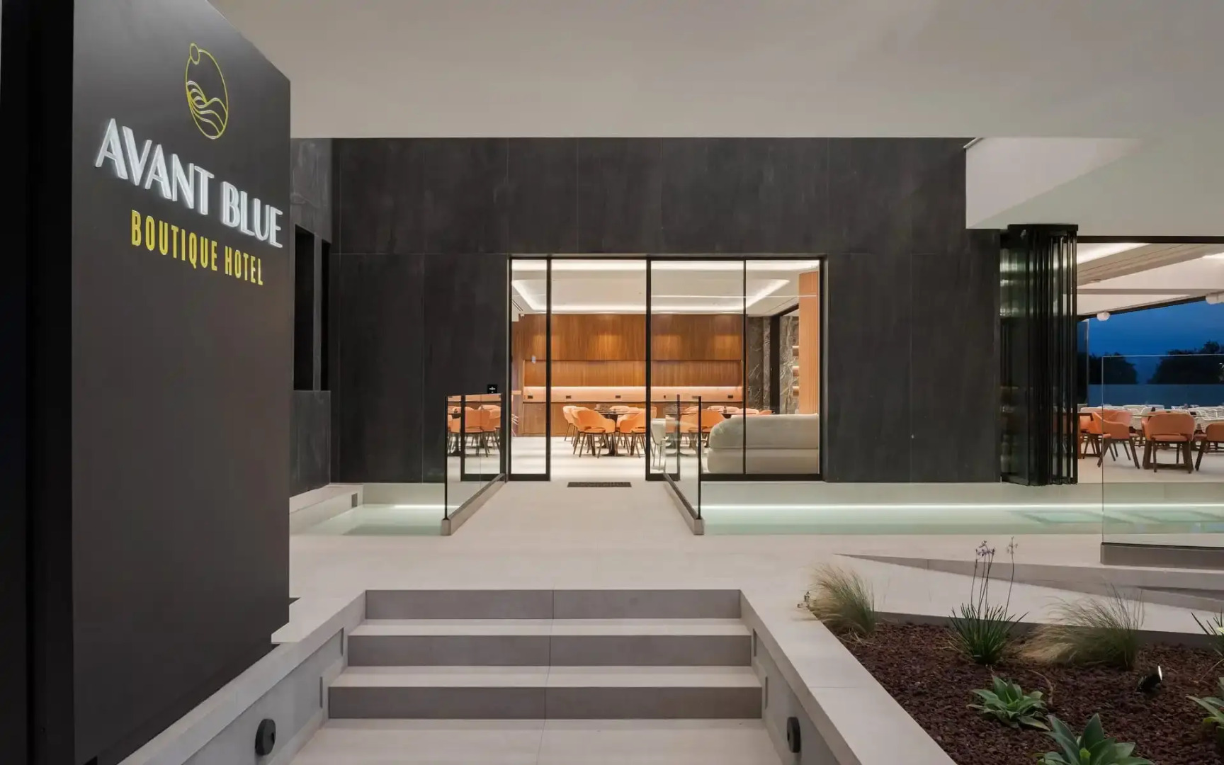 Avant Blue Boutique Hotel