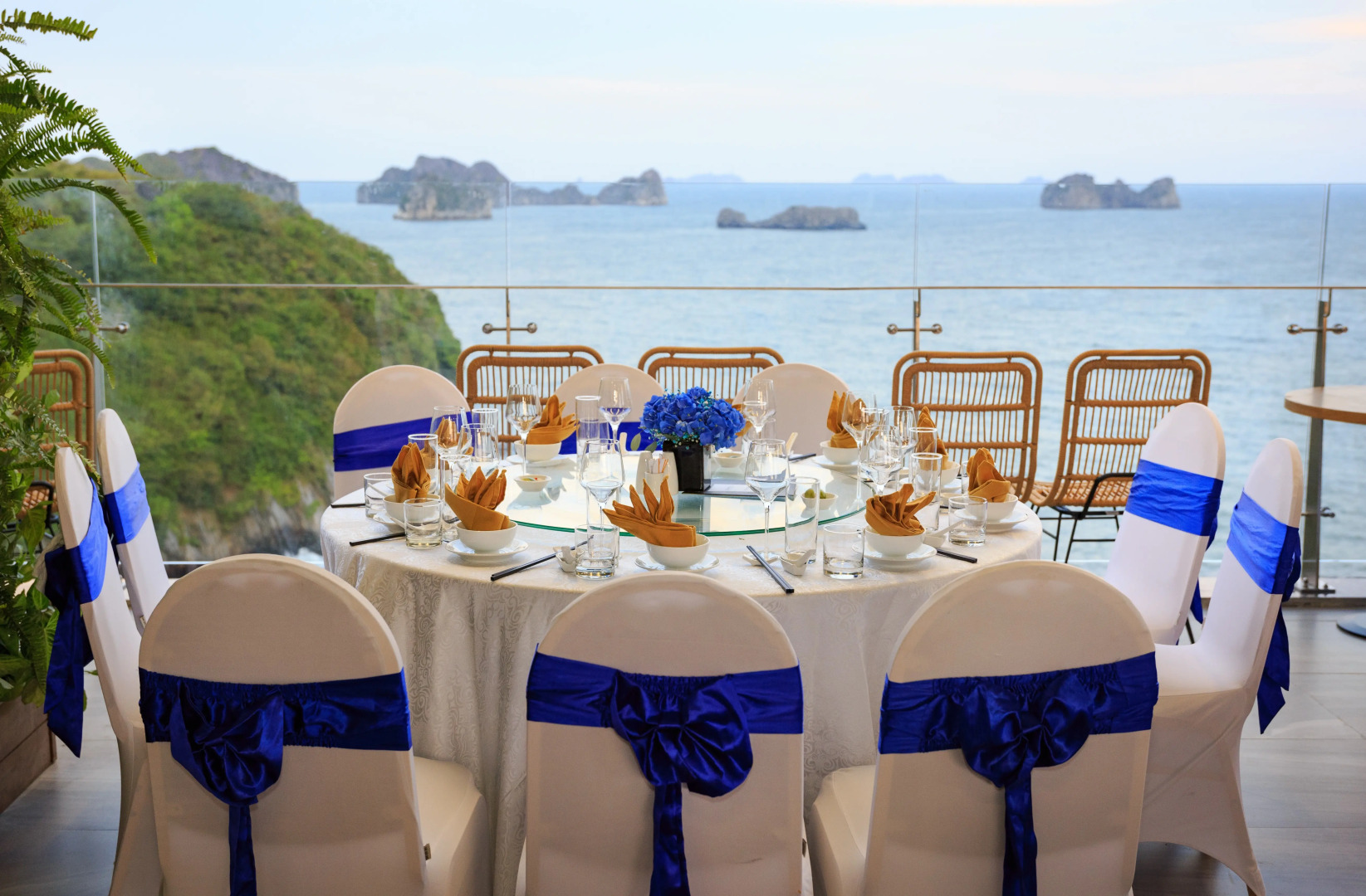 Курортный отель Flamingo Premium Cat Ba Beach Resort