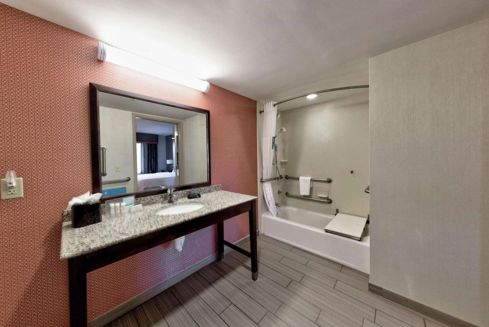 Hampton Inn Neptune/Wall