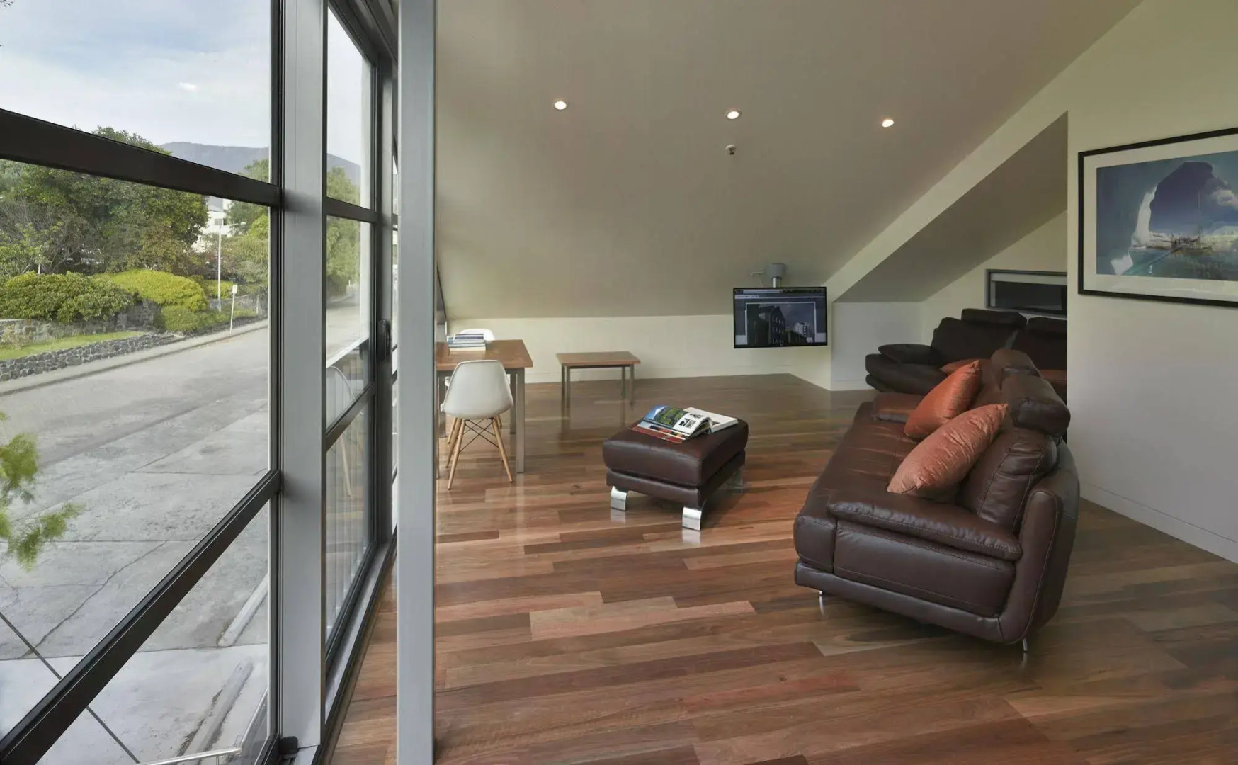 Salamanca Wharf Hotel