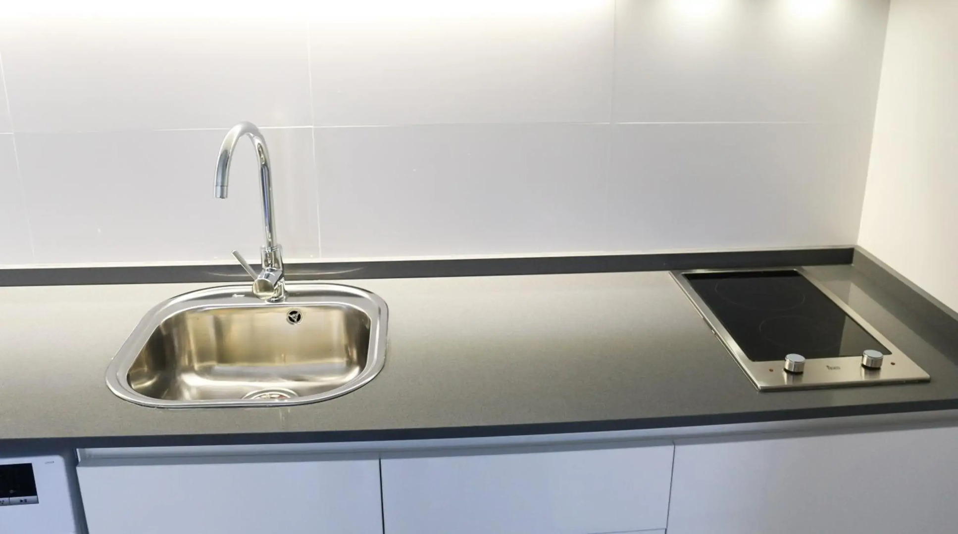 Balustrada Apartments