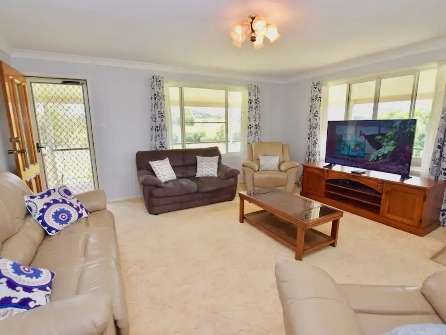 Country Breeze Farm Stay