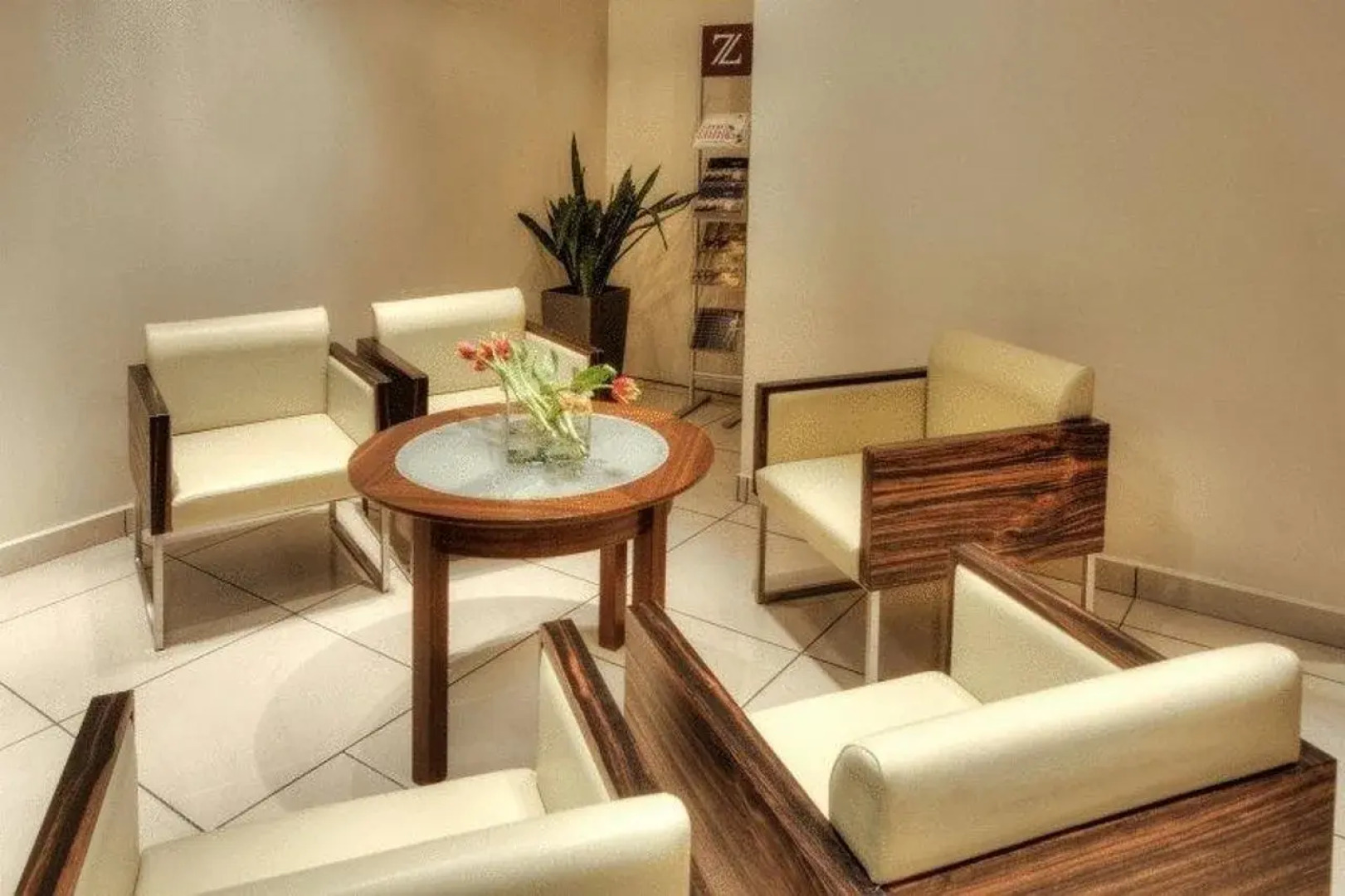 Apartamenty Zgoda Warszawa by DeSilva