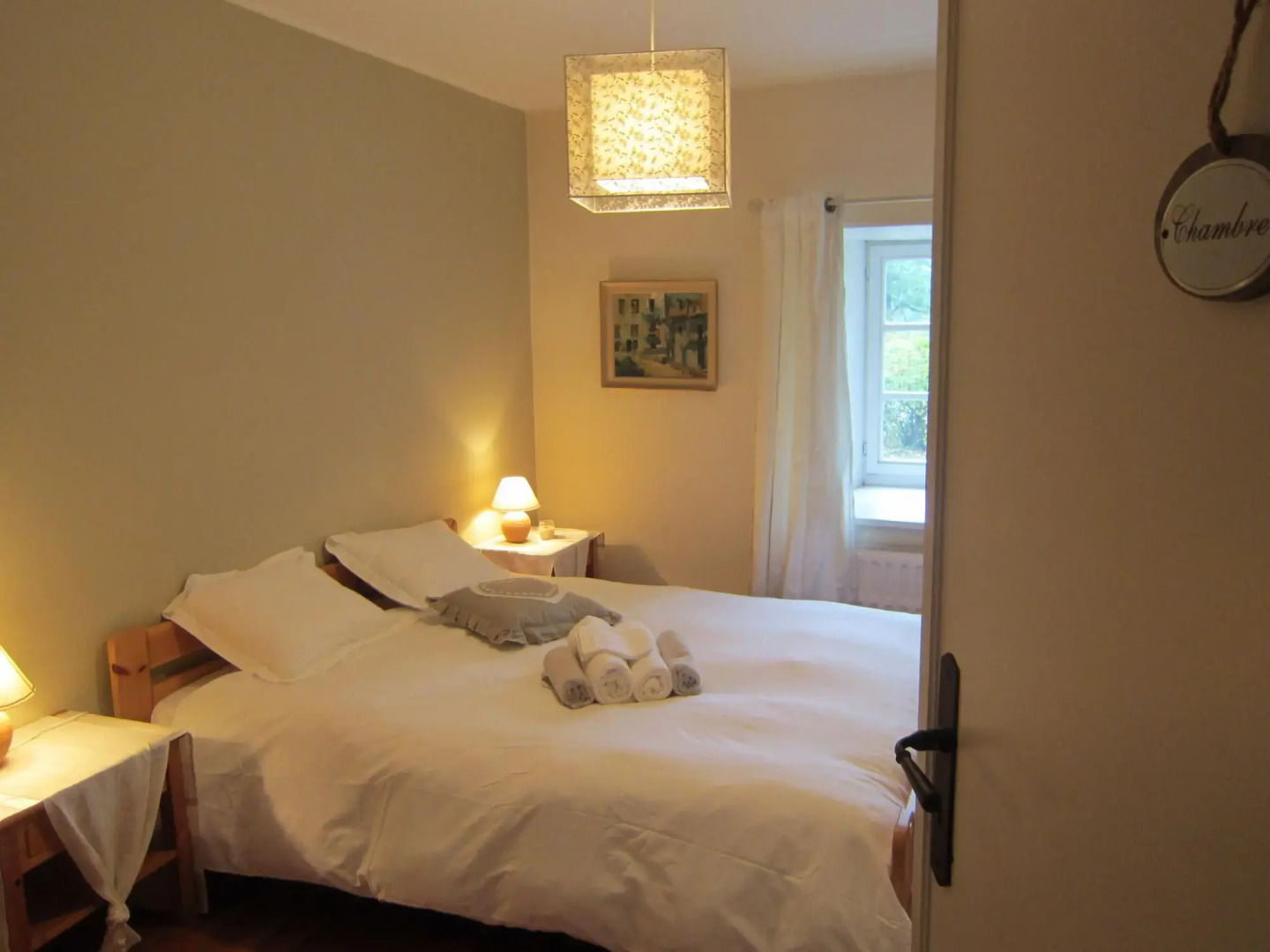 Delightful Castle in Bastogne with Hot Tub