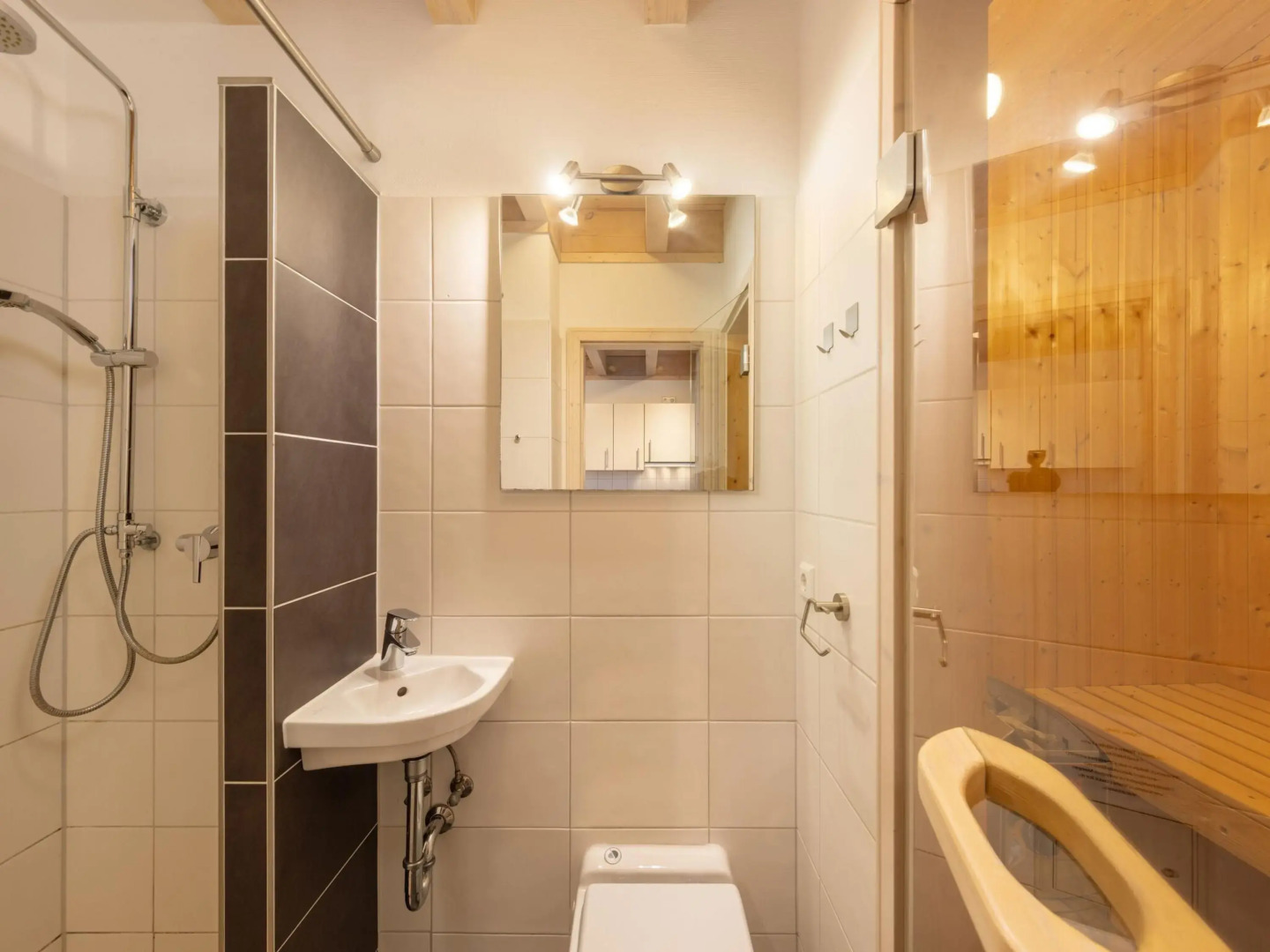 Luxurious holiday home with a bubble bath, on the Baltic Sea