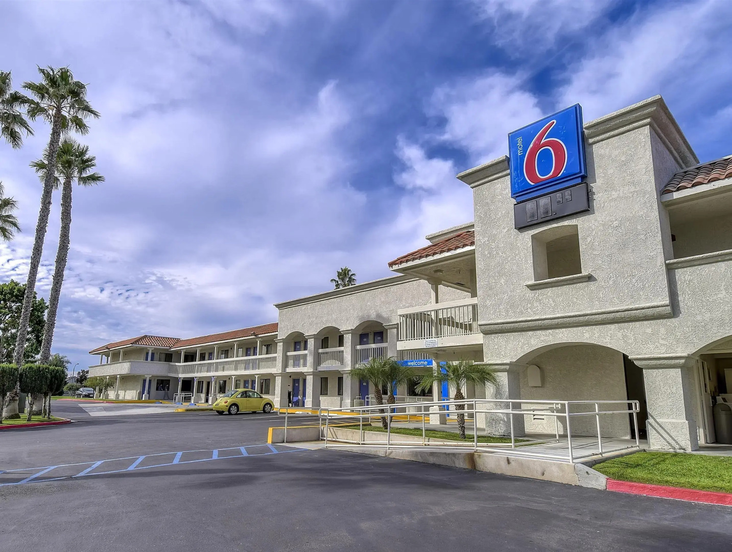 Motel 6 Carlsbad, CA Beach
