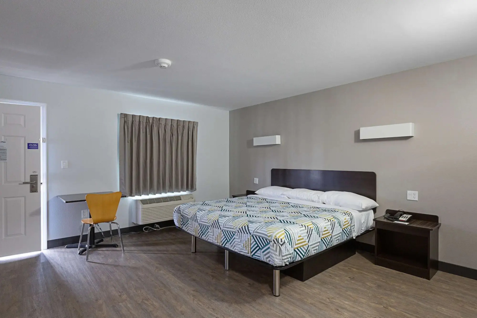 Motel 6 Show Low, AZ