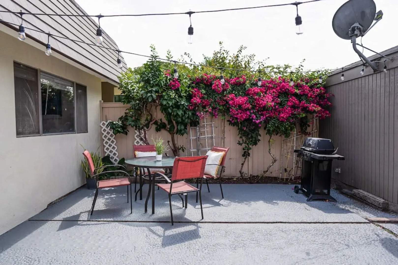 Cypress Serenity: 3Br Townhome With Garage, Private Patio, Community Pools (P33)