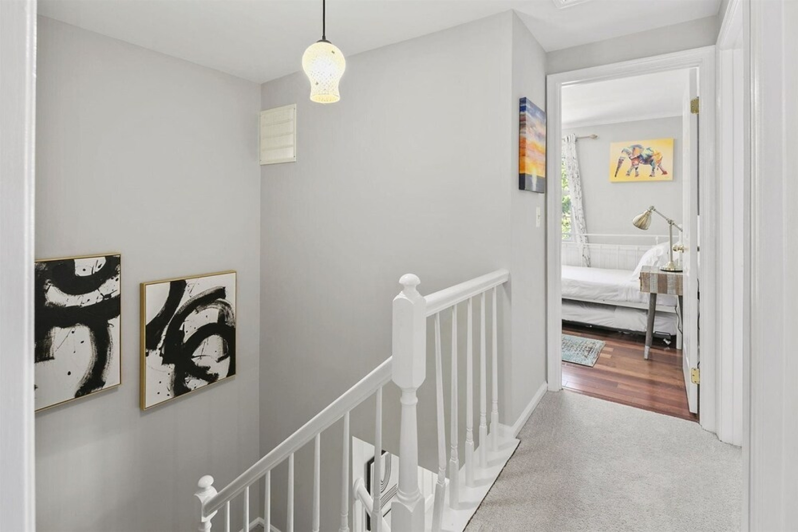 Top Rated Townhome - Our Reviews say it All. Large Discount During Pandemic. Self Checkin, Pet Friendly! Super-host Support