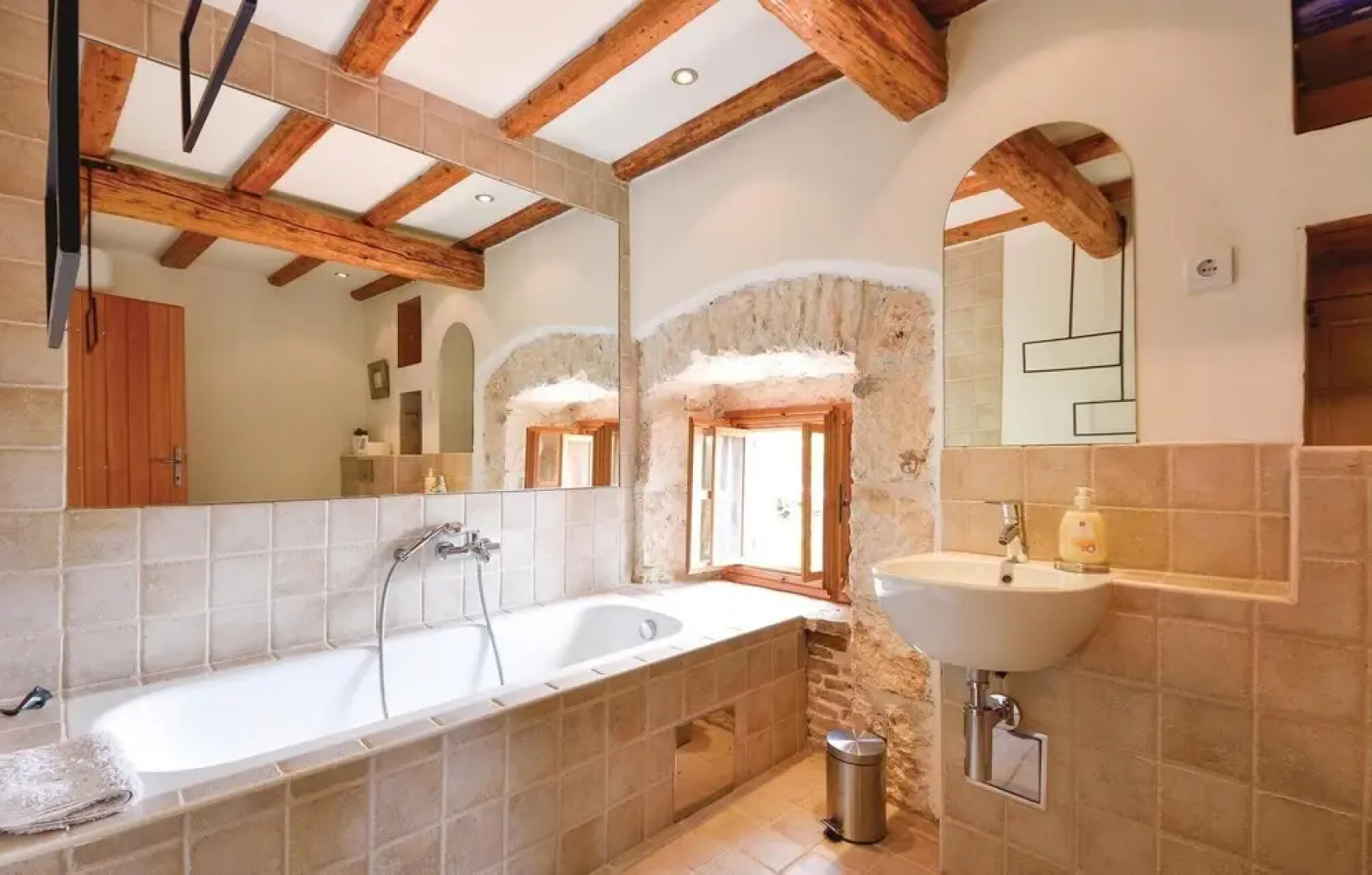 Beautiful Home in Banjole With Wifi and 3 Bedrooms