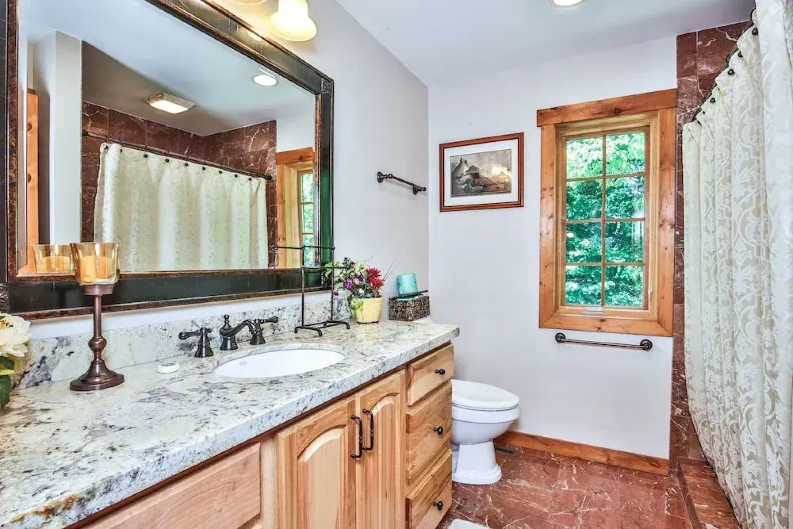 The Log Lodge - 4 Br Home