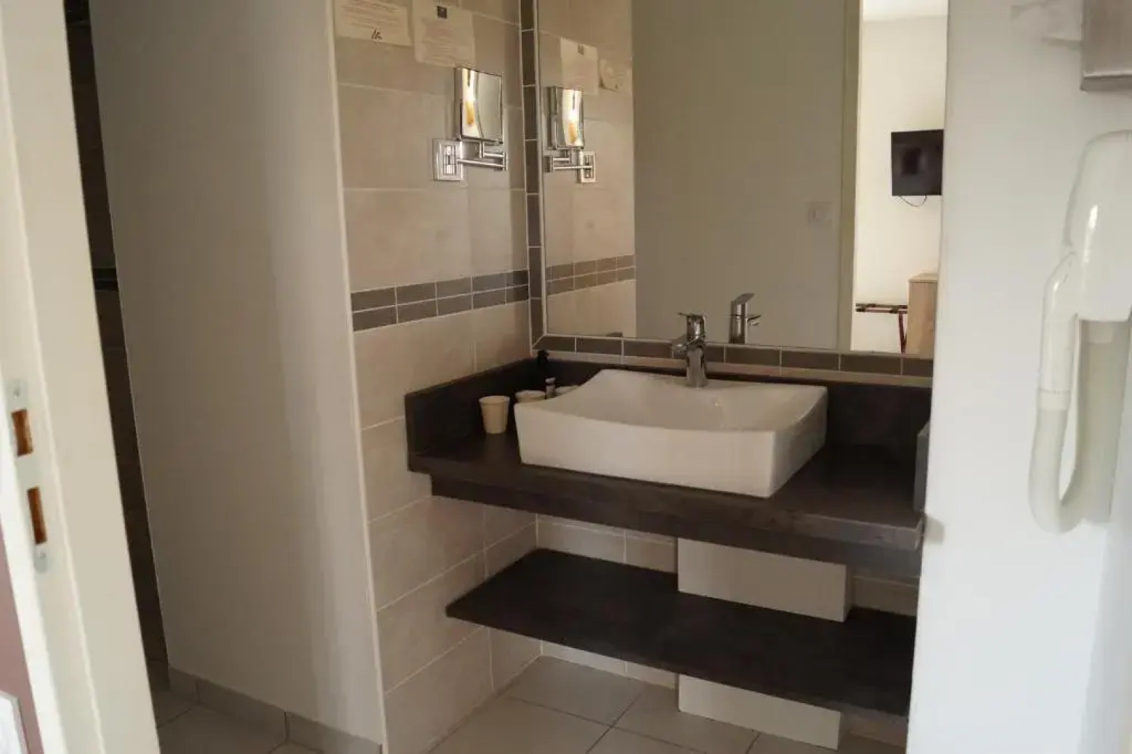 Hotel Restaurant Le Gardon - Pont du Gard