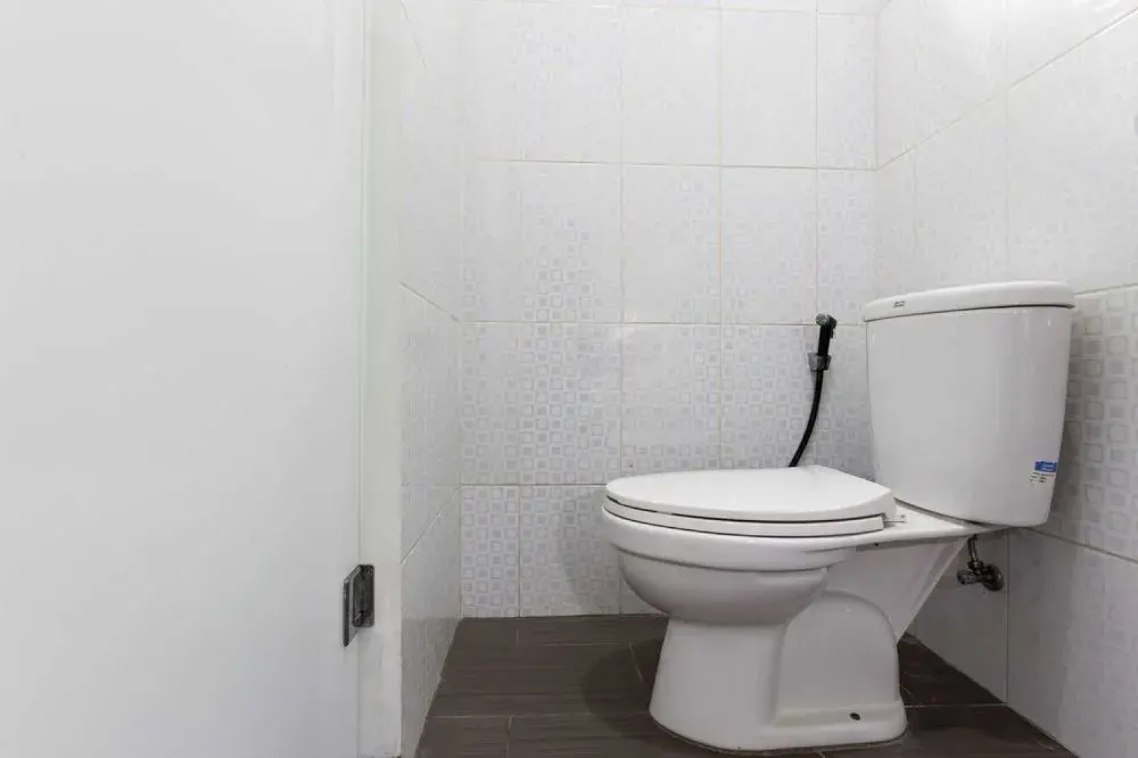 RedDoorz Near Sudirman Station