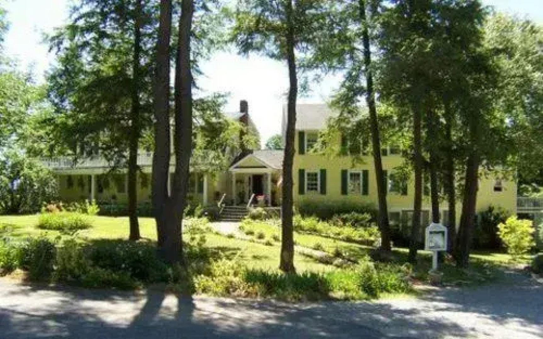 Thornewood Inn