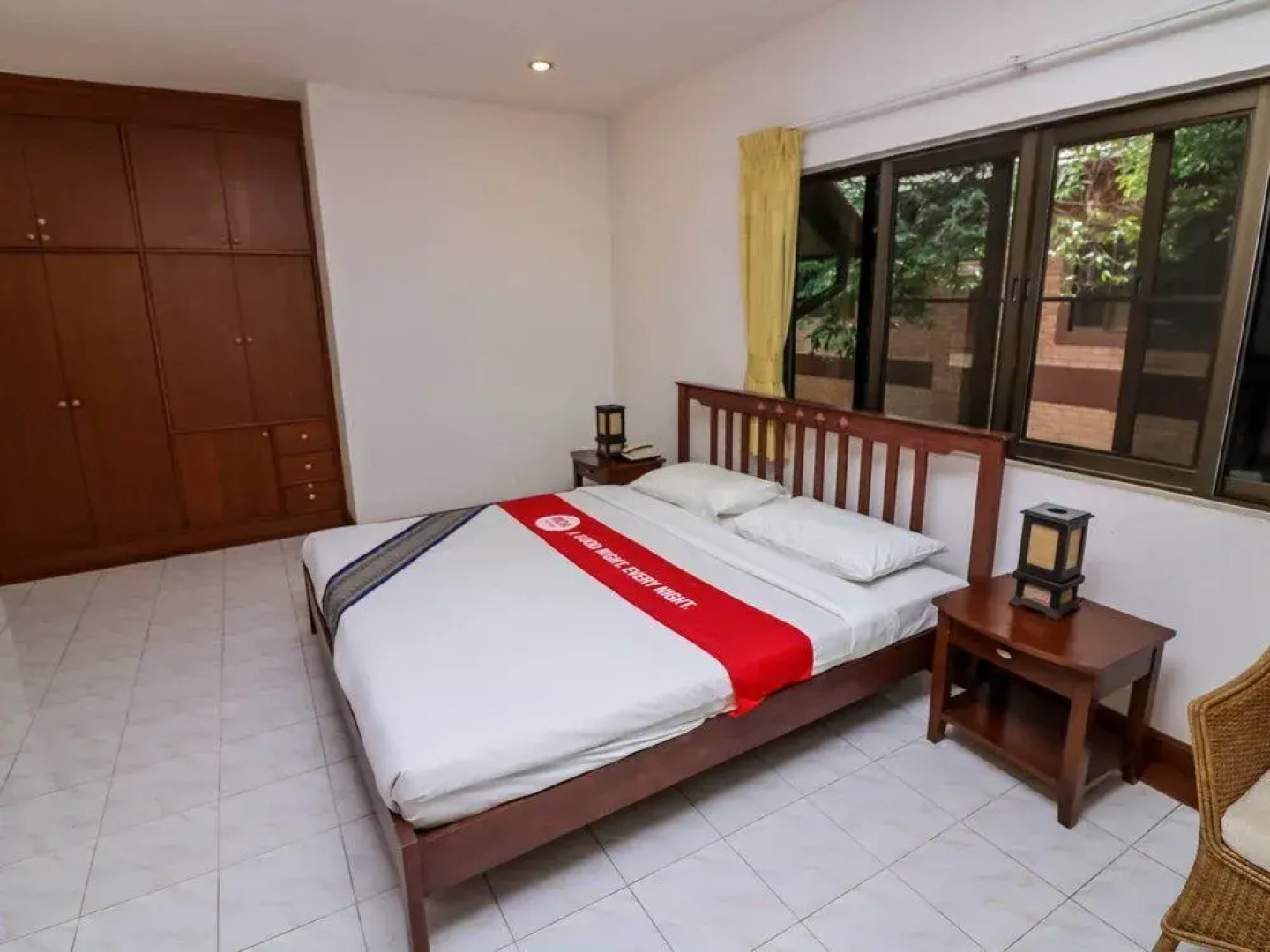 NIDA Rooms Luang Nua 274 Temple