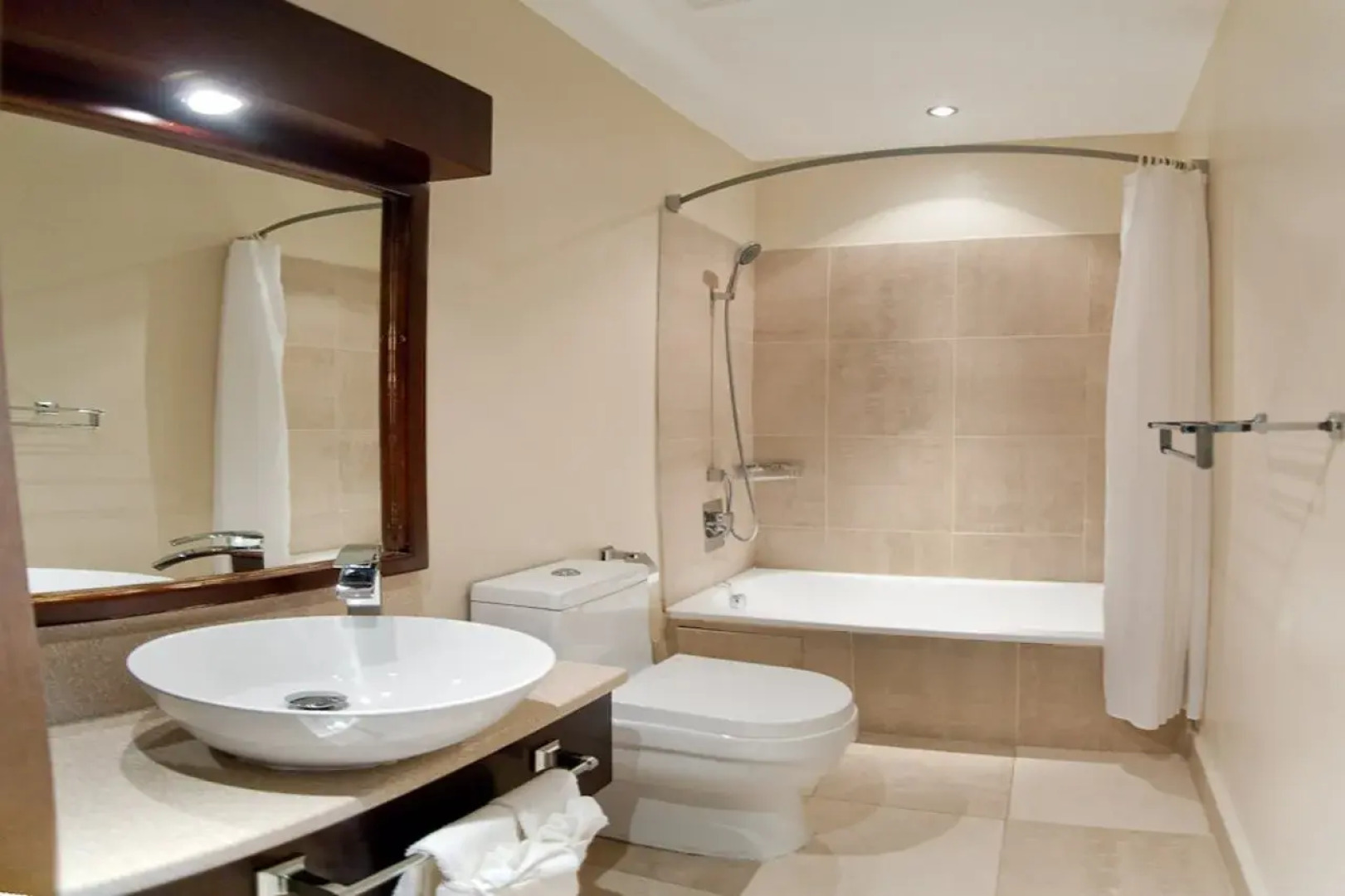 Island Inn All Inclusive Hotel