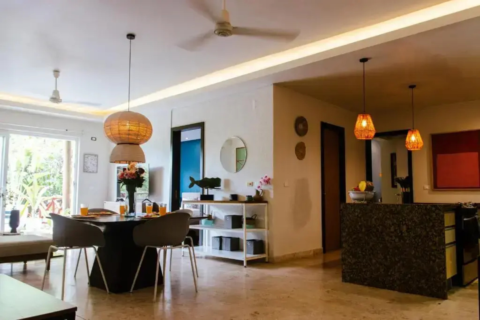 Pajaro de Fuego, Chelsea's Luxury Units