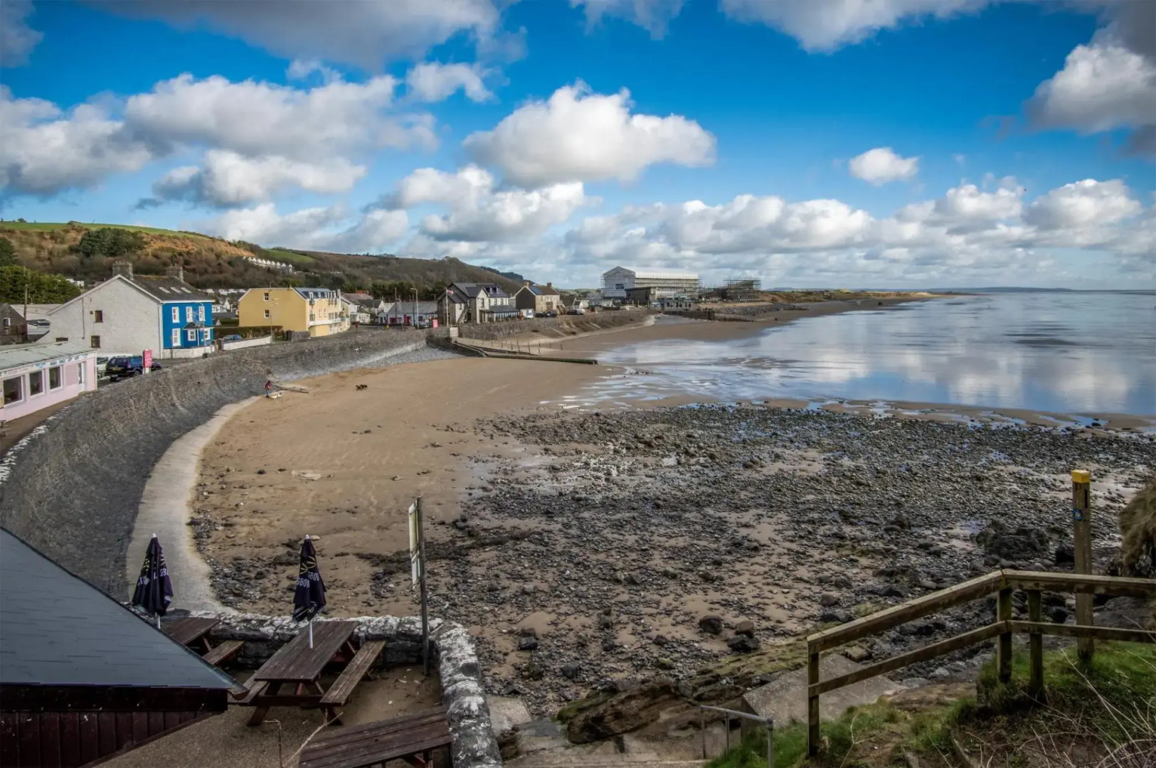 Sunrise - 5 Bedroom Luxurious Holiday Home - Pendine