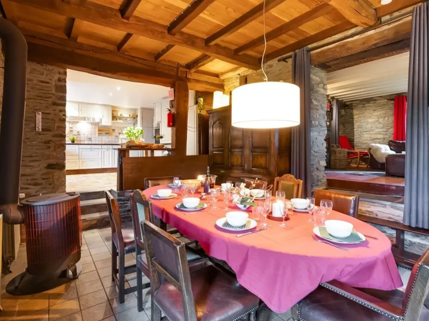 Detached Holiday Home with Sauna & Open Fire near Houffalize