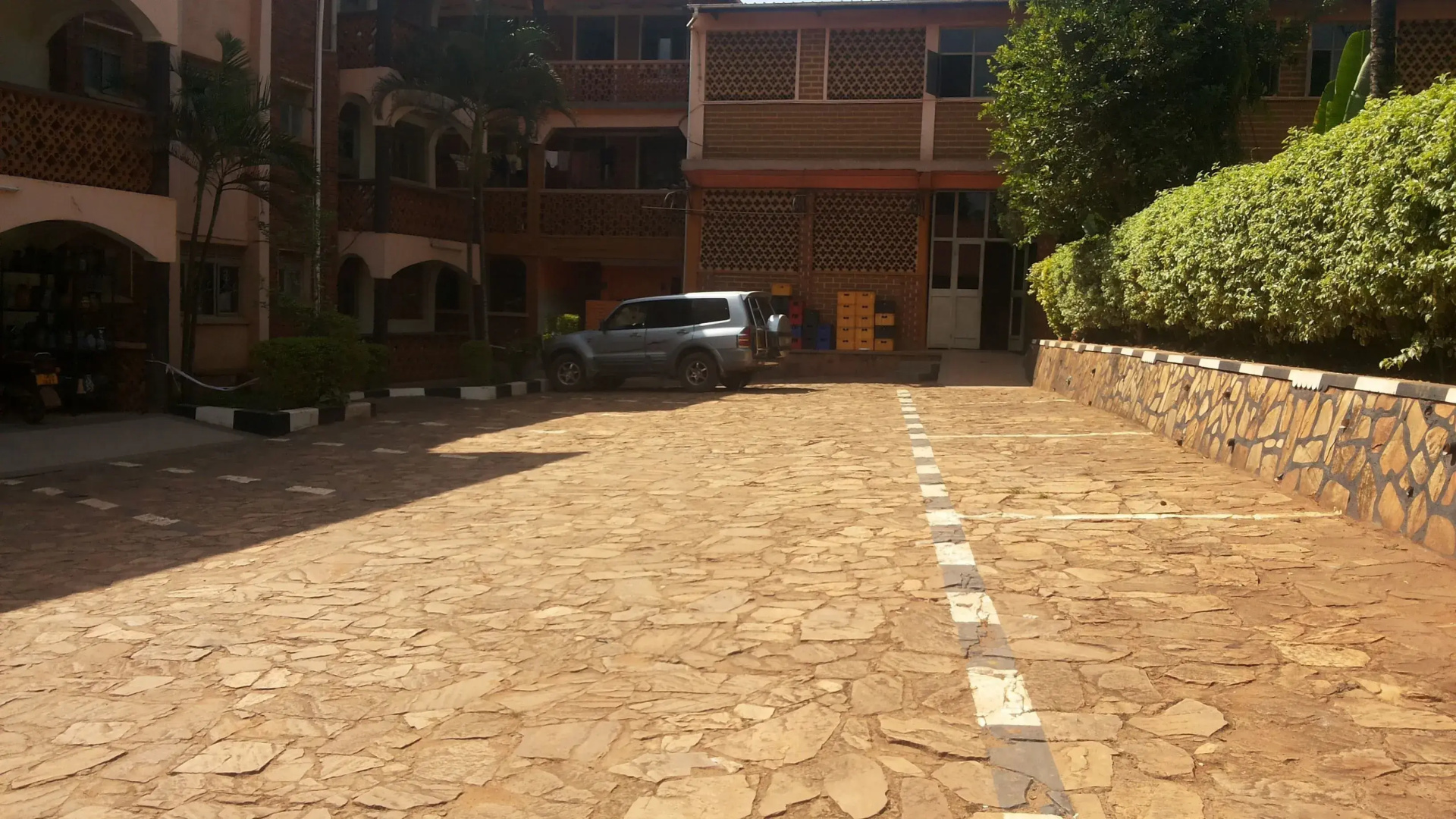 Garden Inn