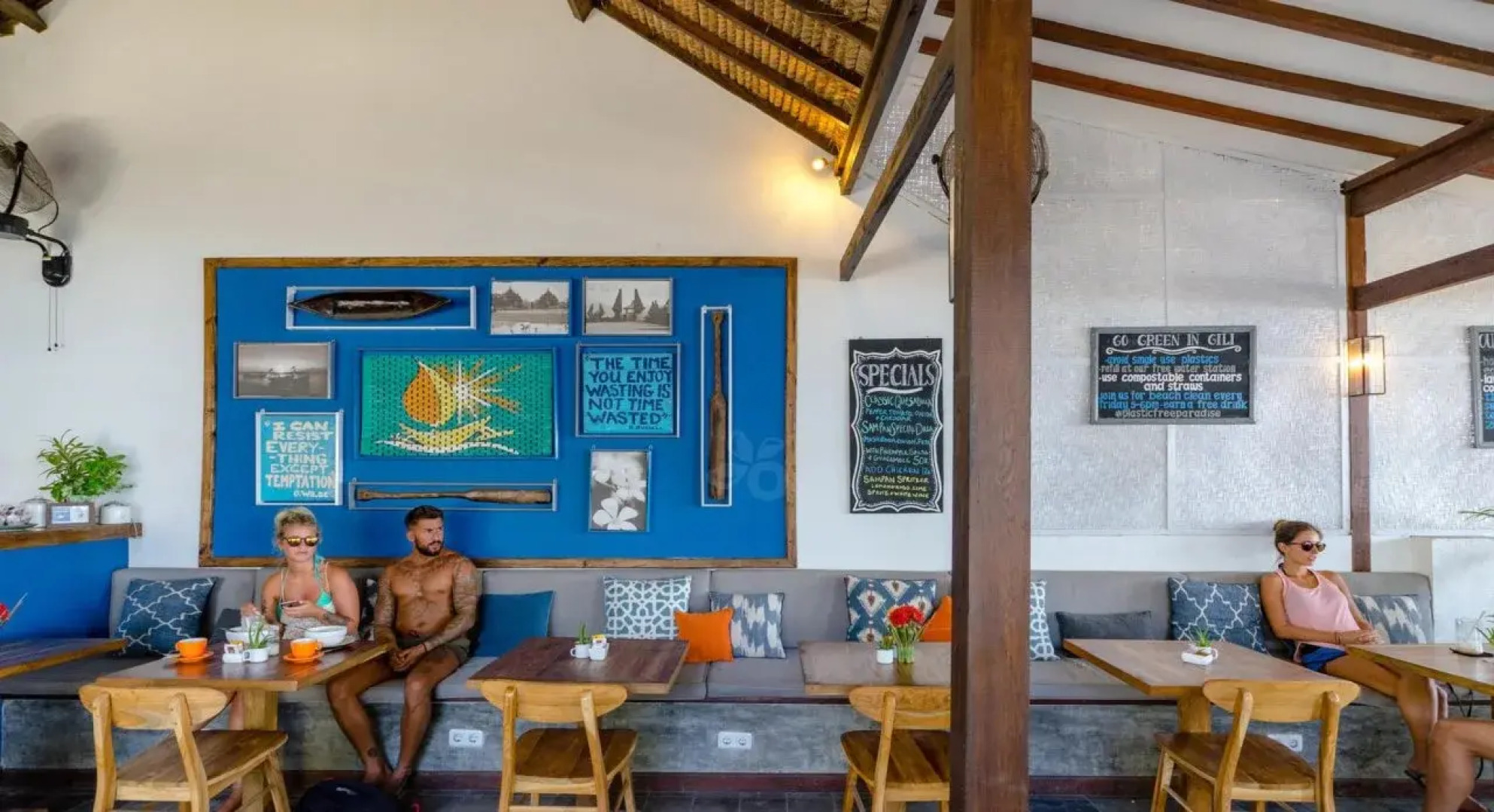 Bale Sampan Bungalows