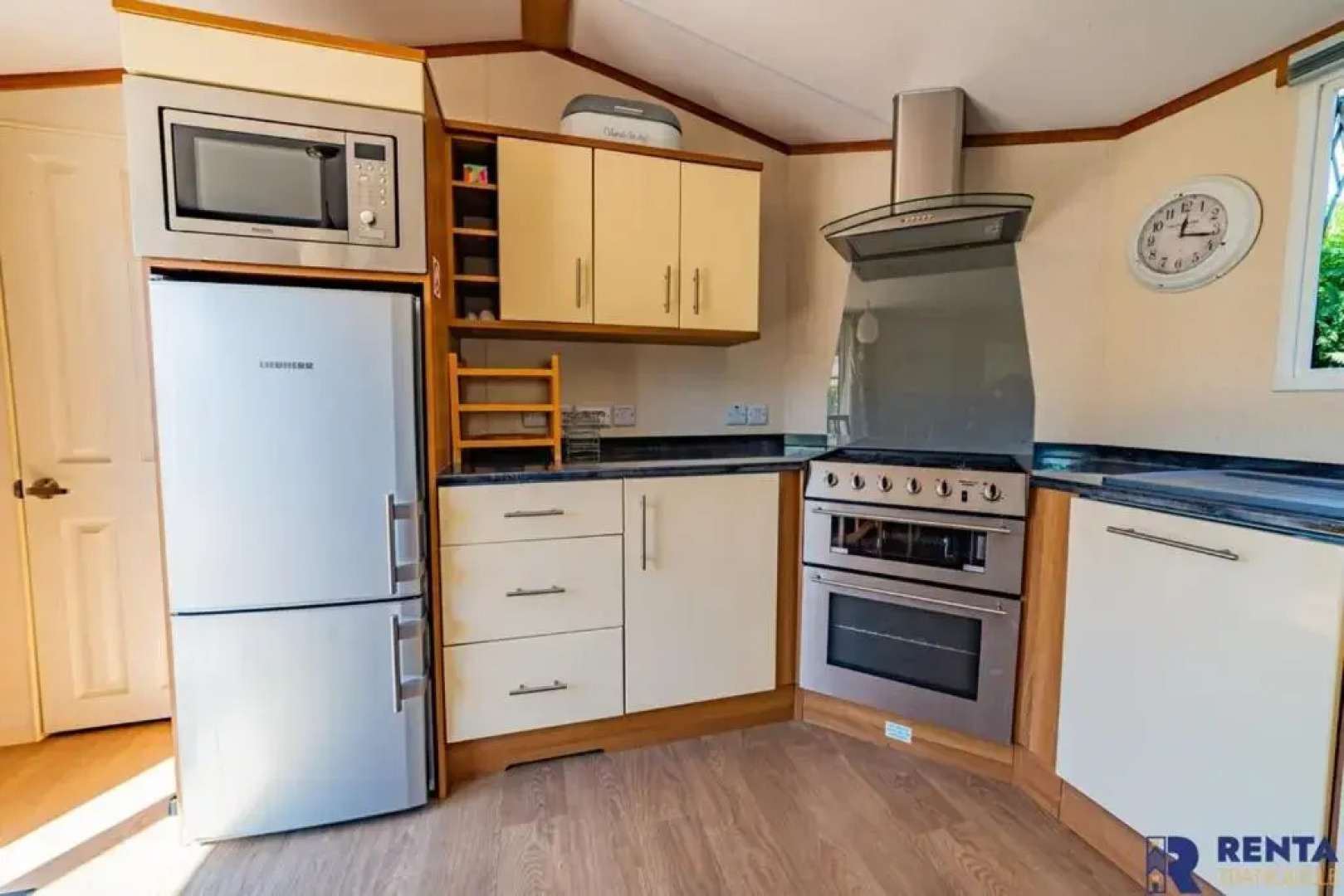 L'élégant Terrasse Piscine Camping 4 étoiles