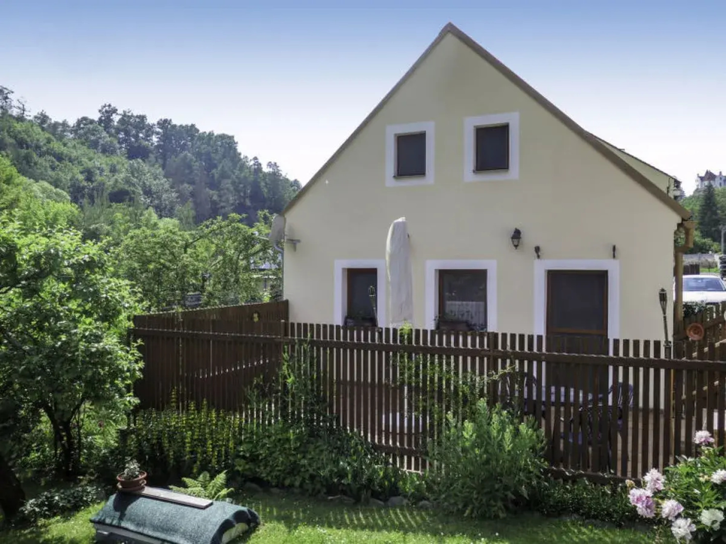 House Parkany 2 Bechyne