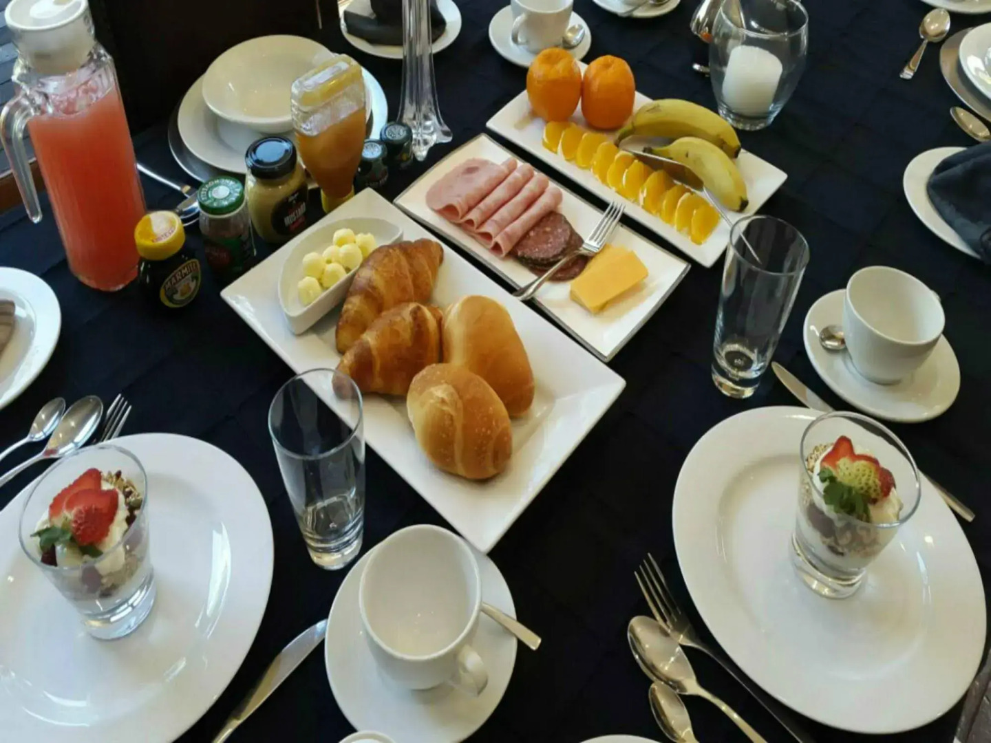 Shangri-La Manor - Adults Only