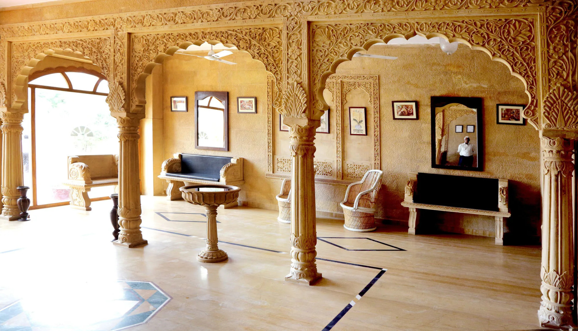 Hotel Golden Haveli