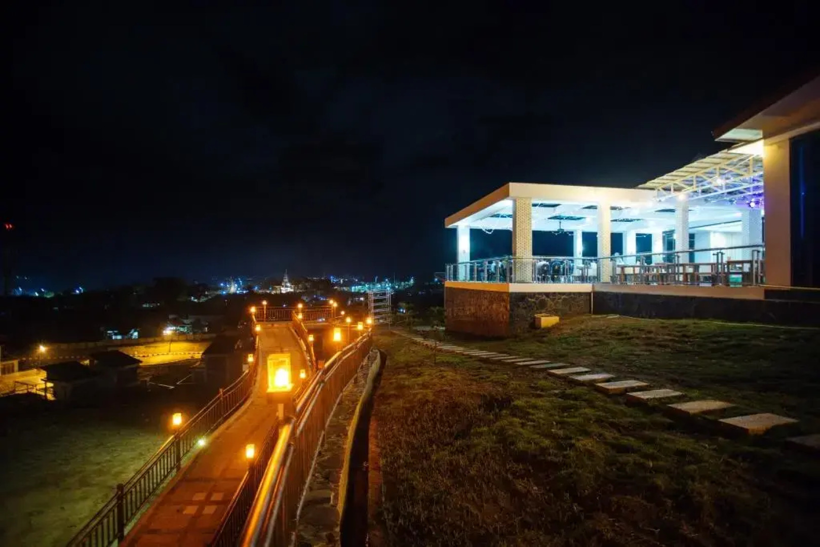 Villa Sutan Raja Palu