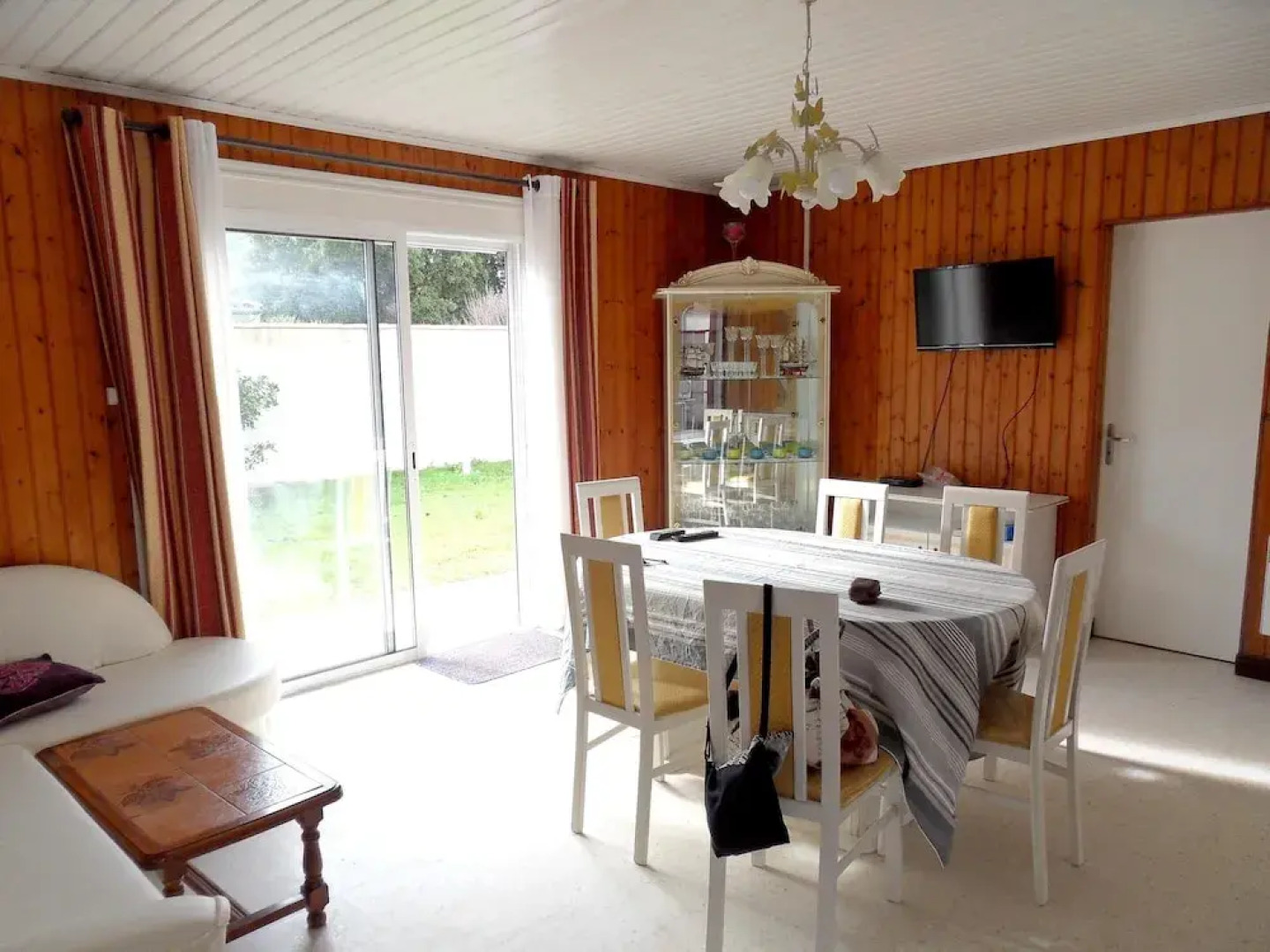 House With 3 Bedrooms in La Couarde-sur-mer, With Enclosed Garden and