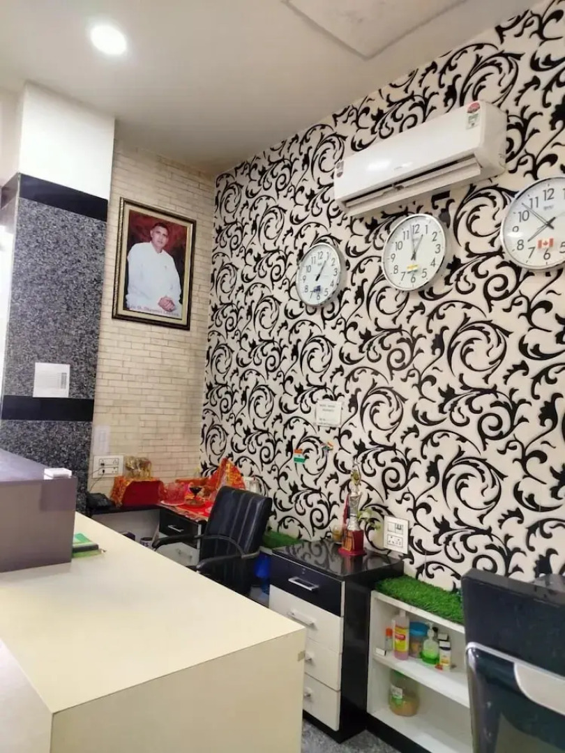 Hotel White House Residency By GRB