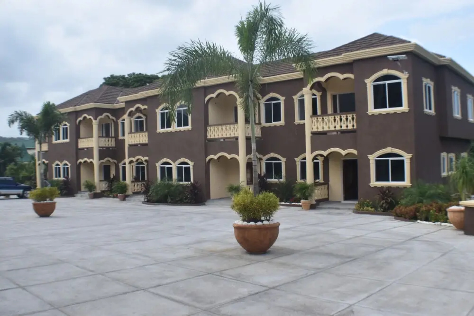 vacation villas runaway bay