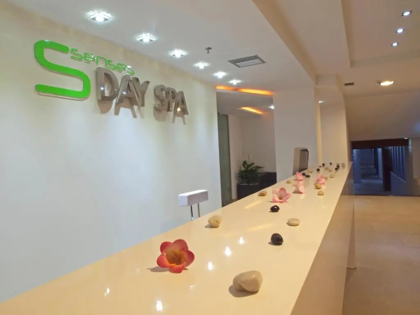 Summertime Boutique Hotel & Spa