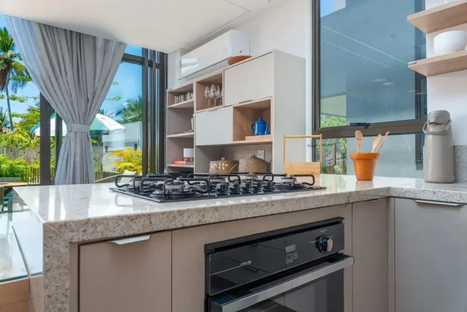 Incr vel Casa com Piscina Condom nio p na Areia