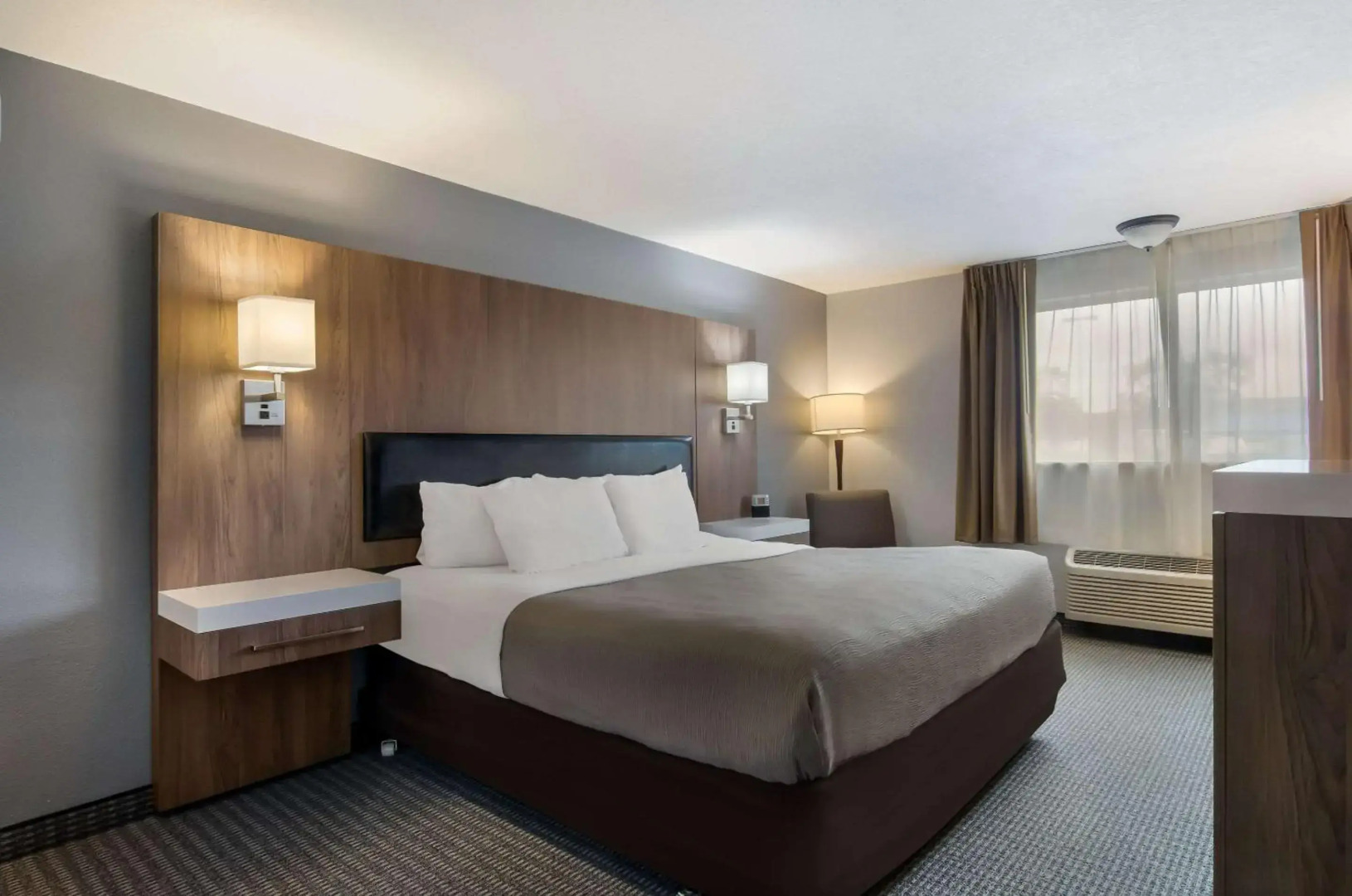 Quality Inn & Suites Silverdale Bangor - Keyport