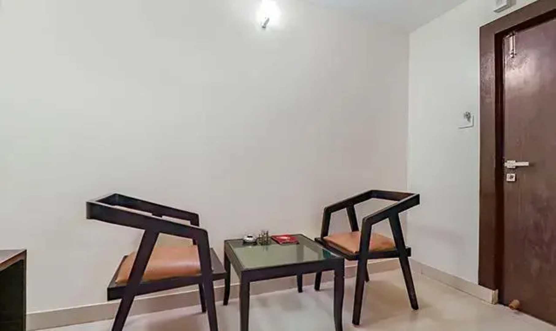 Fabhotel Nera Regency