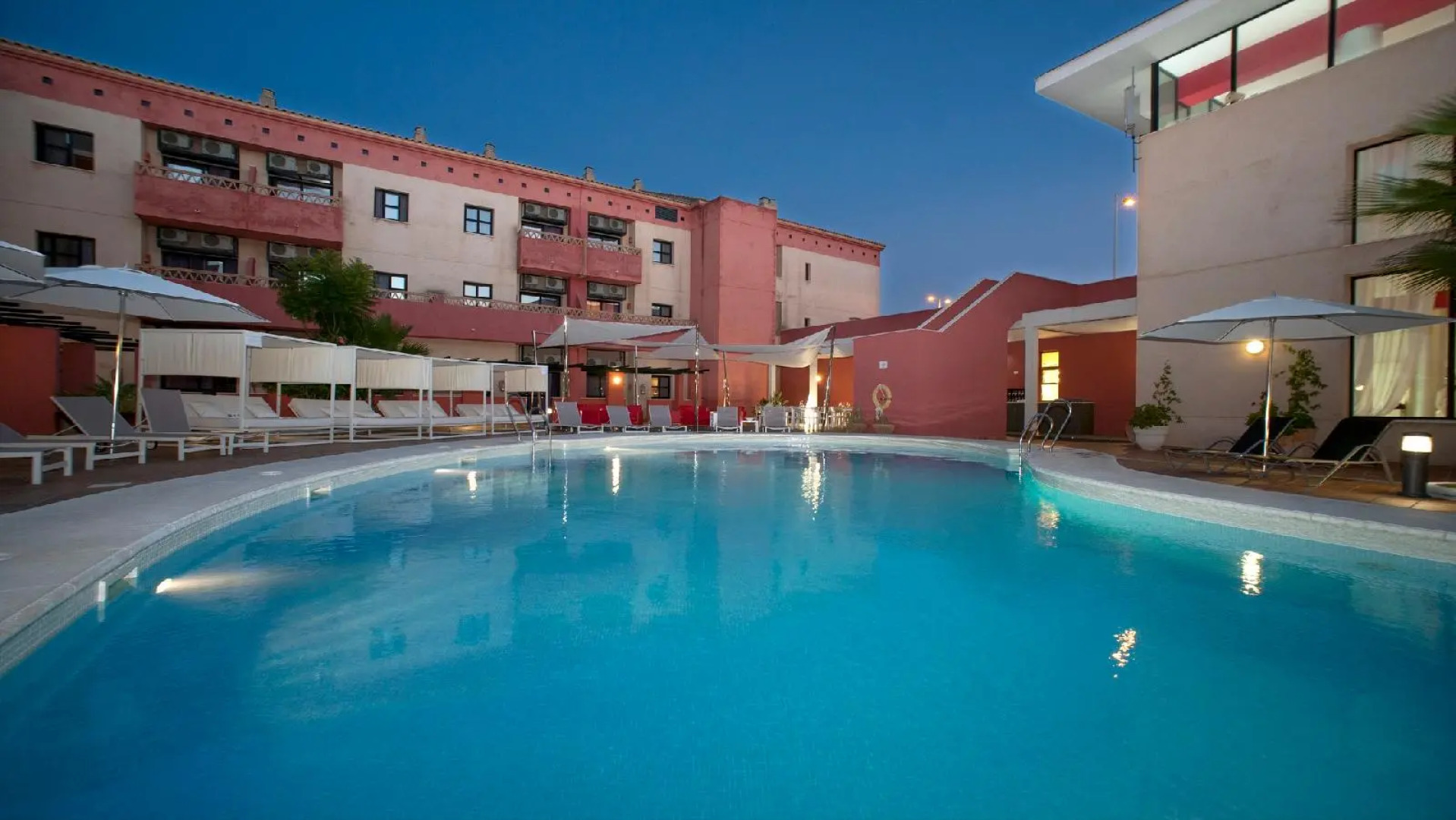 Leo Punta Umbria Solo Adultos