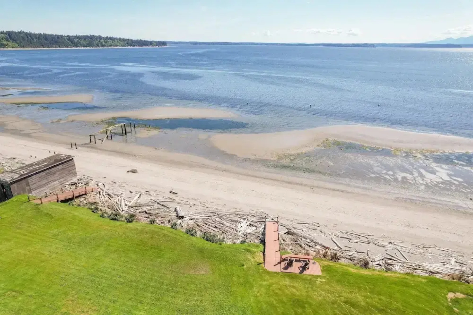 Mutiny Bay Ocean Breeze Retreat by Avantstay