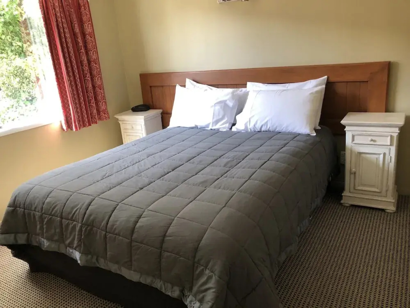 The Highwayman Motel