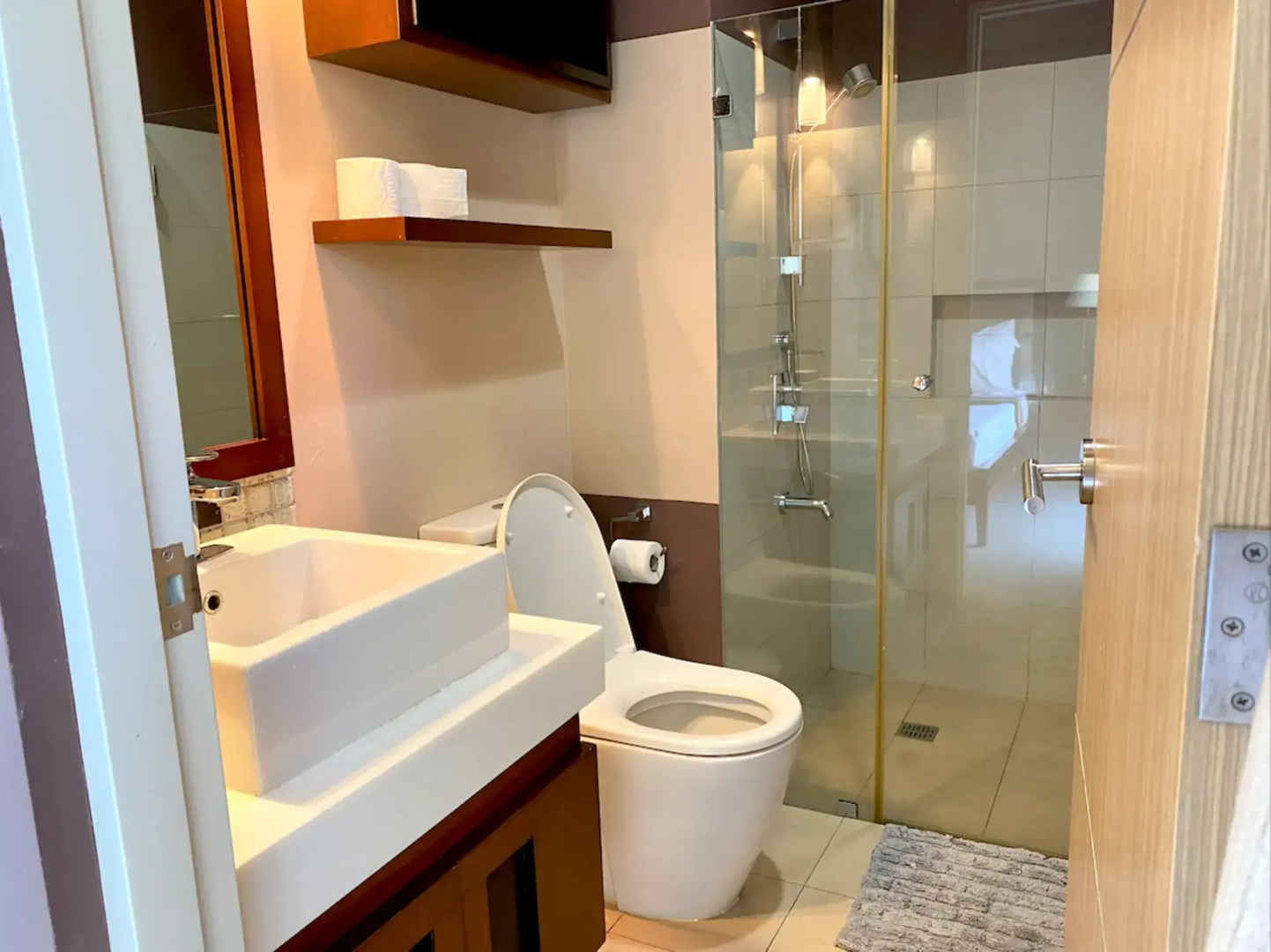 Pico de Loro Spring Style 3BR Unit (Carola A 511)