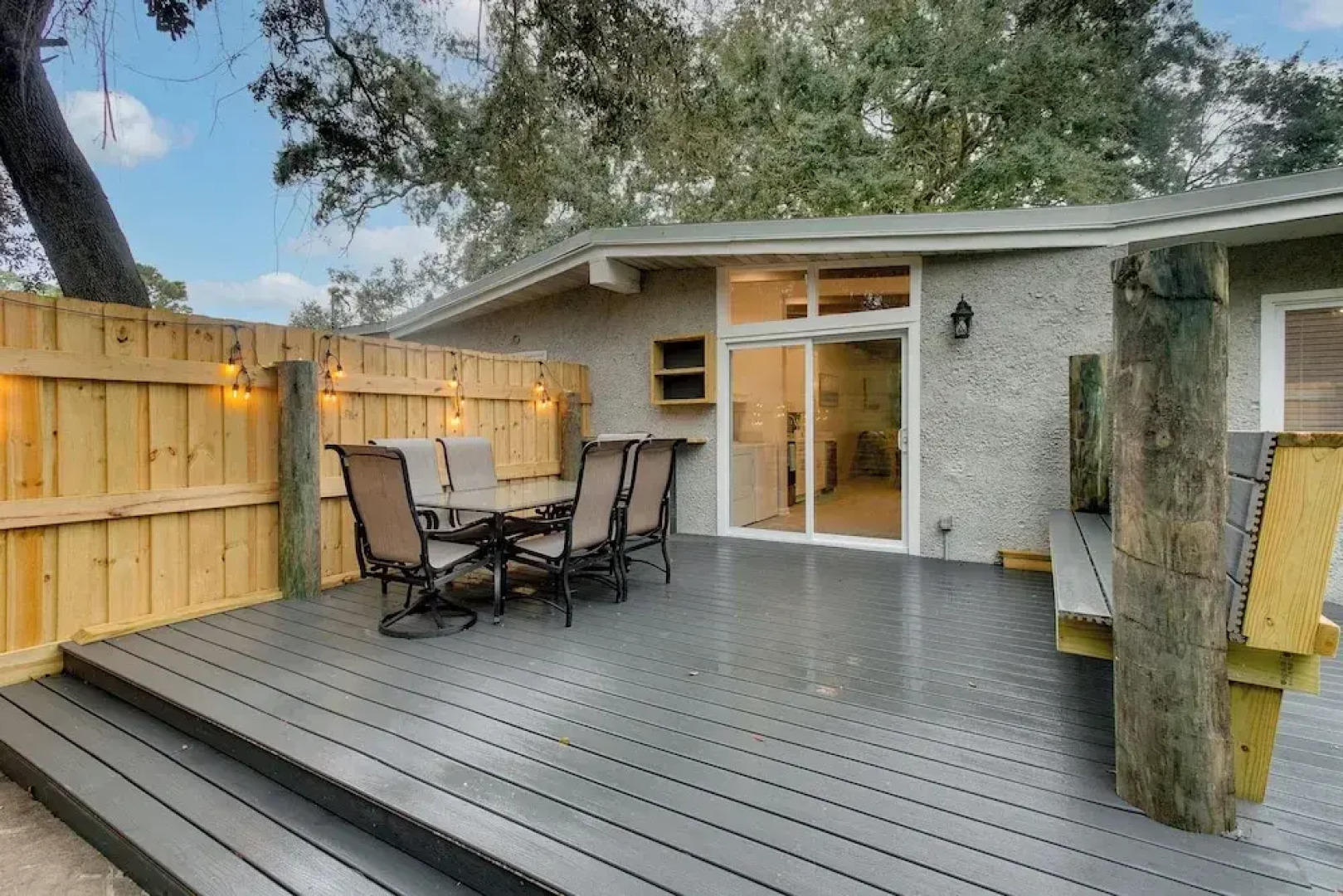 Bright Jekyll Island Home w/ Deck < 1 Mi to Beach