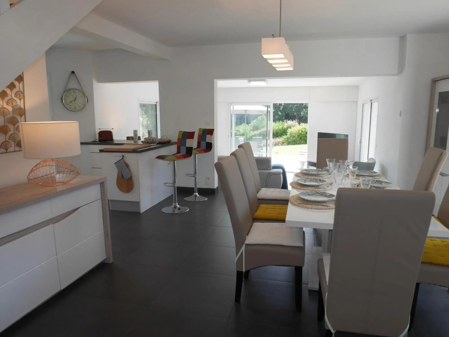 Comfortable Holiday Home With Partial sea Views, Douarnenez-treboul