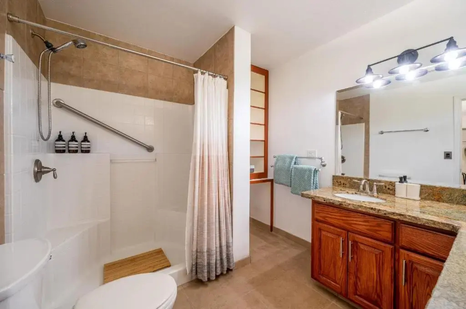 The Full Moon, Joshua Tree: Hot Tub, Sauna, Views